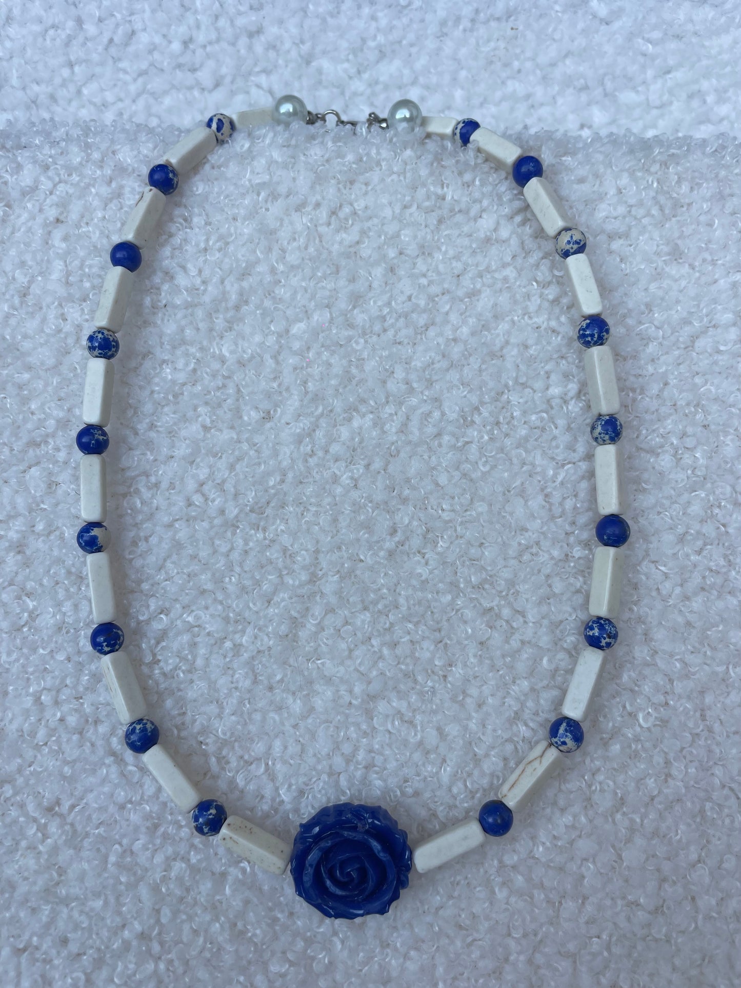 Collana ROSA BLU