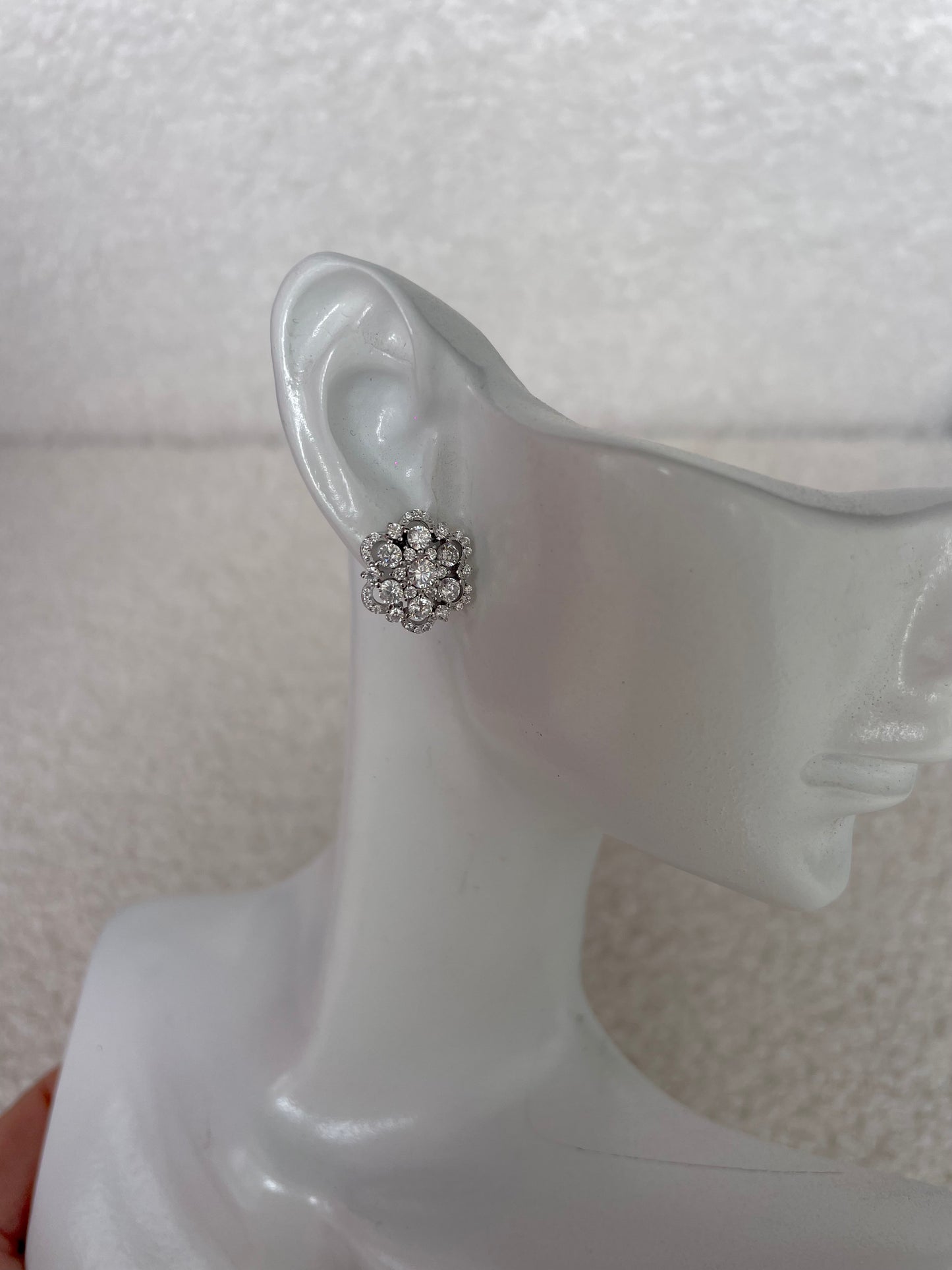 FLOWER silver