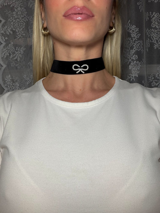 Choker Nero con fiocco
