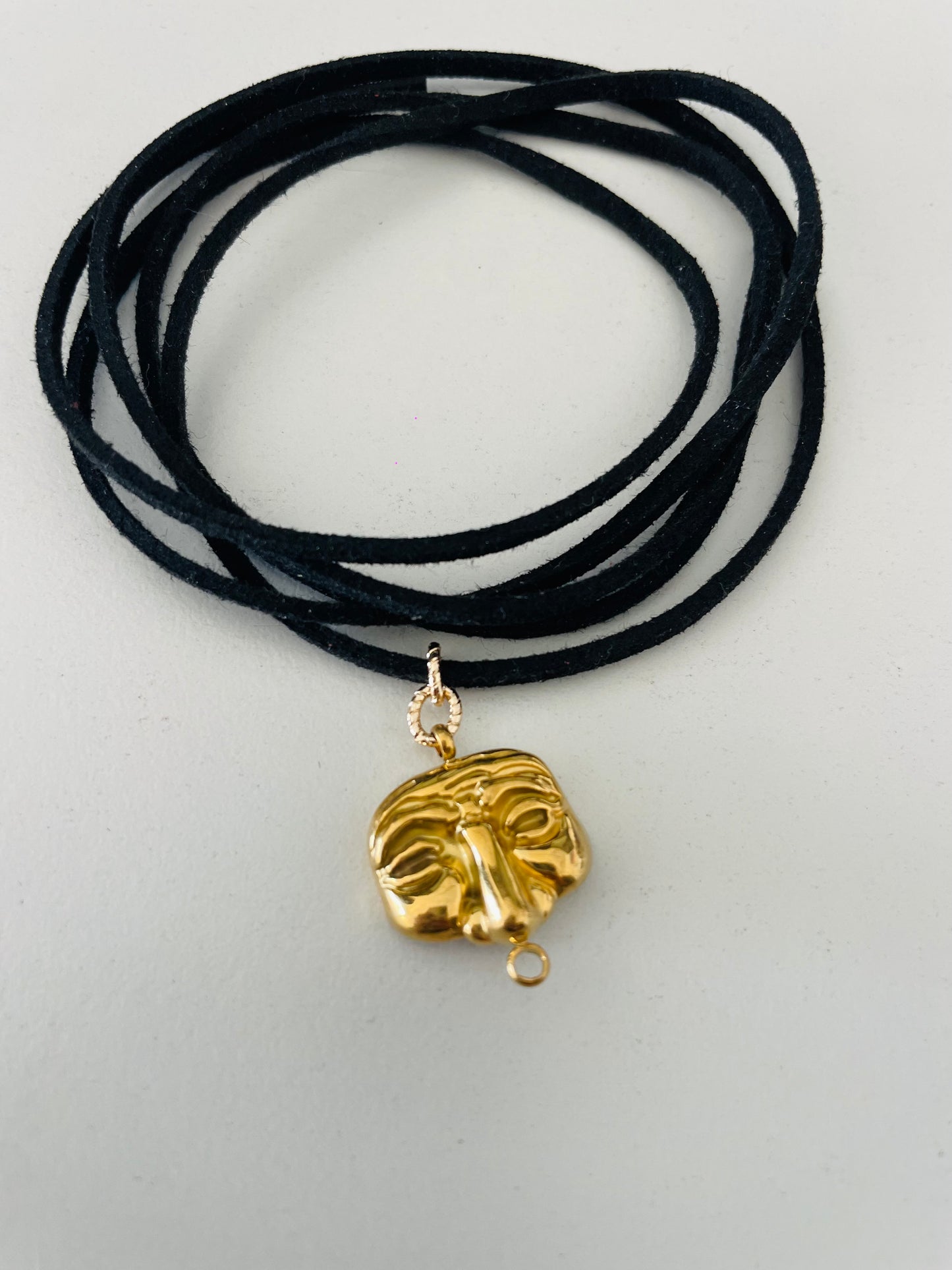 Choker Black maschera gold